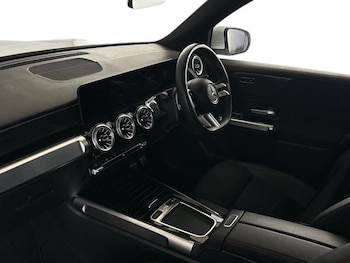 Used Mercedes-Benz GLB 2024 for sale - 76471008: Photo