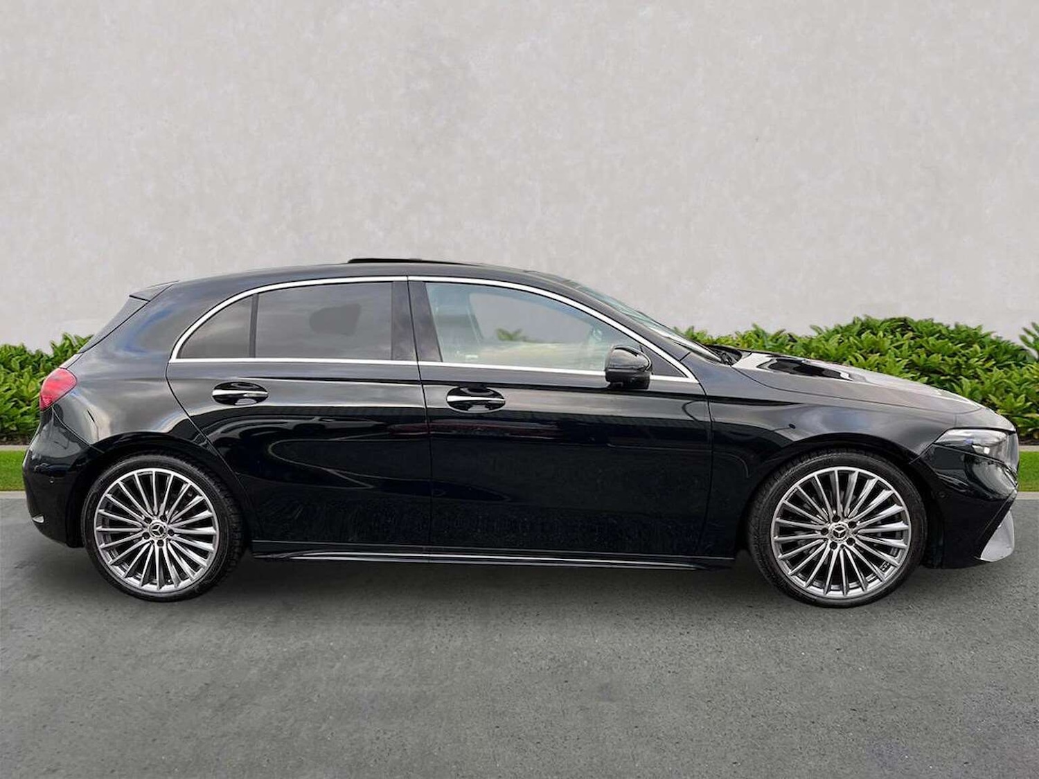 Used Mercedes-Benz A-Class 2024 for sale - 77687973: Photo 3