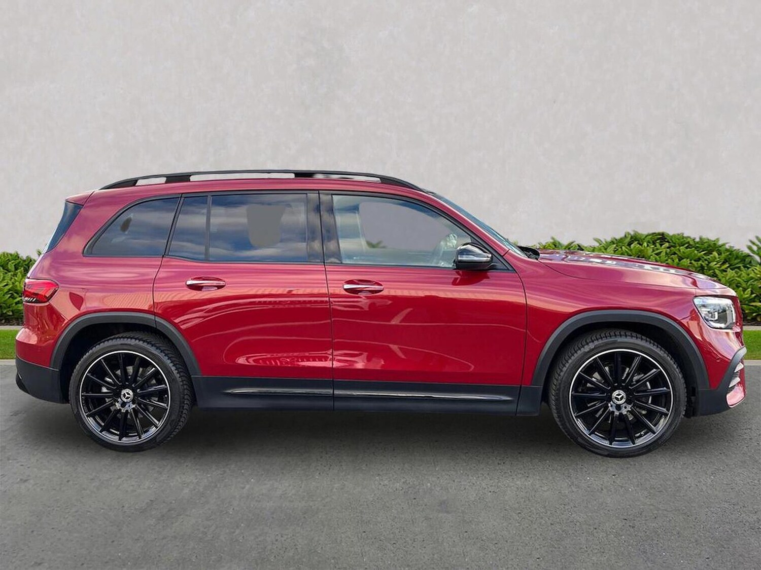 Used Mercedes-Benz GLB 2023 for sale - 76547745: Photo 3