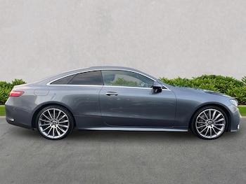 Used Mercedes-Benz E Class 2018 for sale - 76957562: Photo