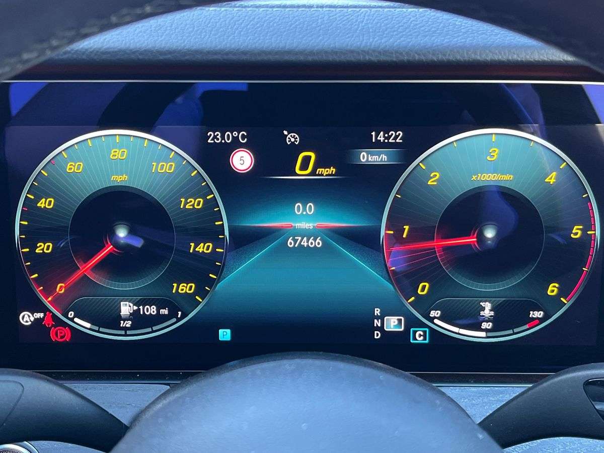 Used Mercedes-Benz E Class 2021 for sale - 78191917: Photo 10