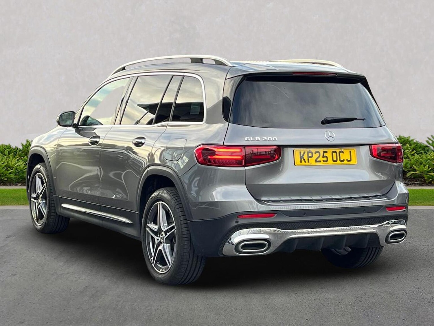 Used Mercedes-Benz GLB 2025 for sale - 76127262: Photo 2