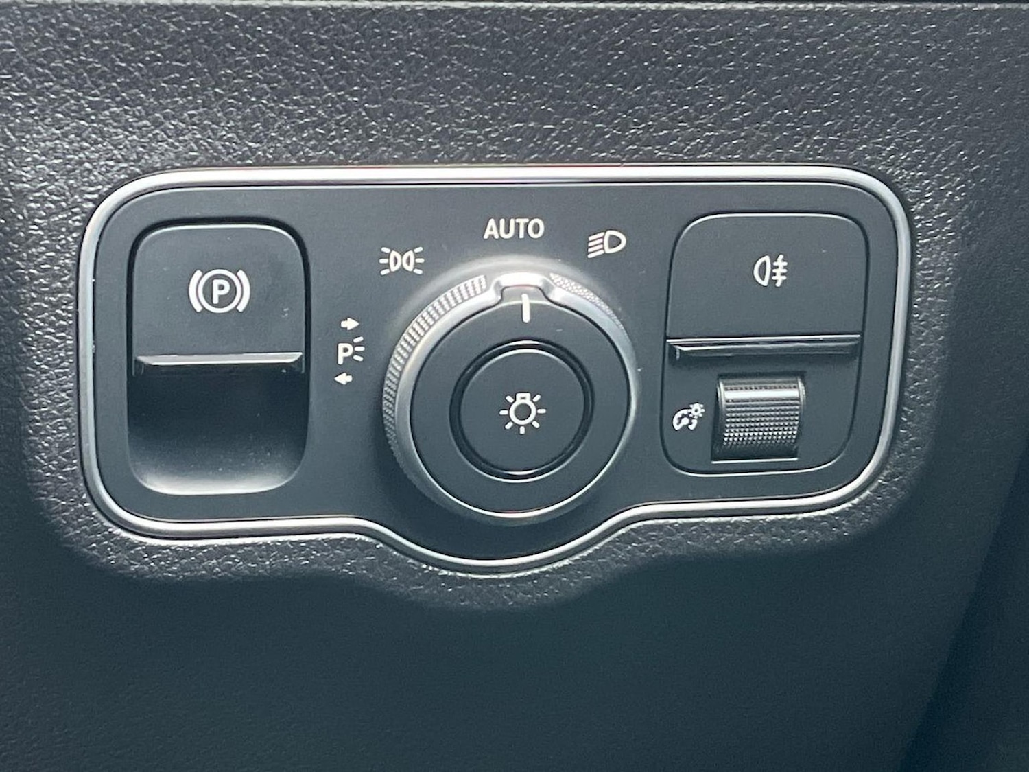 Used Mercedes-Benz GLB 2025 for sale - 76127262: Photo 22