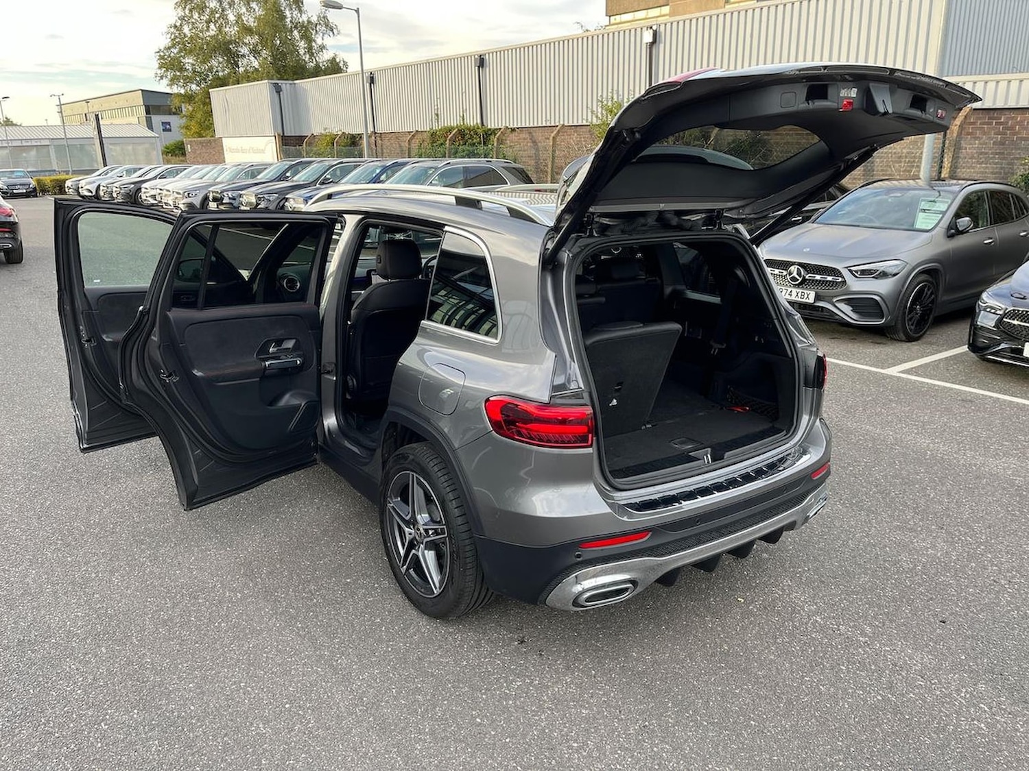 Used Mercedes-Benz GLB 2025 for sale - 76127262: Photo 40