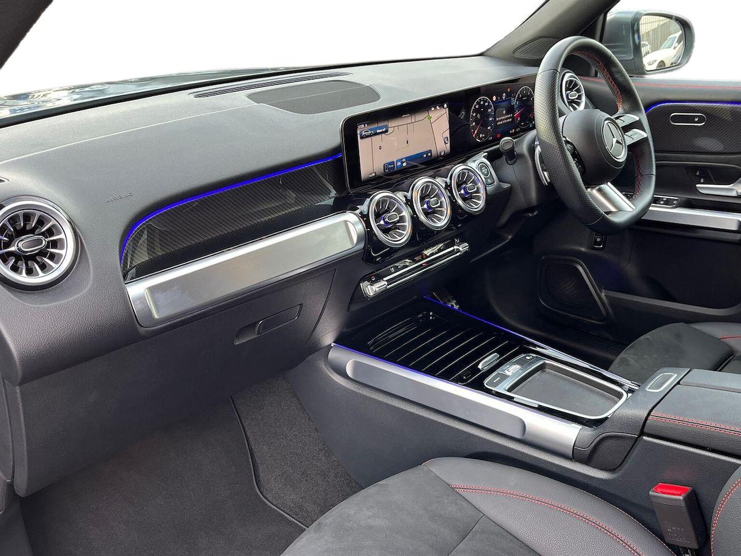 Used Mercedes-Benz GLB 2025 for sale - 76127262: Photo 7