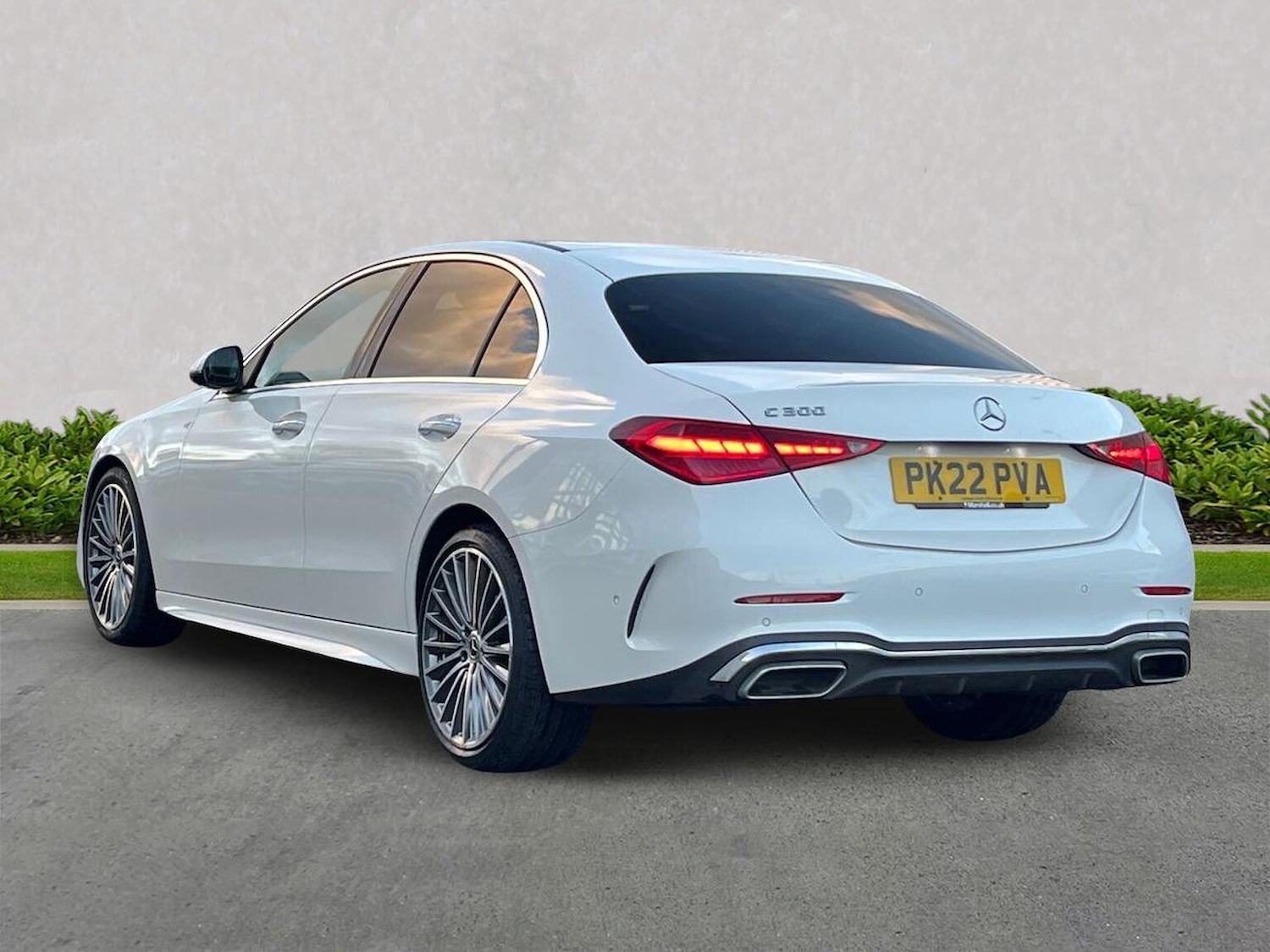 Used Mercedes-Benz C Class 2022 for sale - 76785185: Photo 2