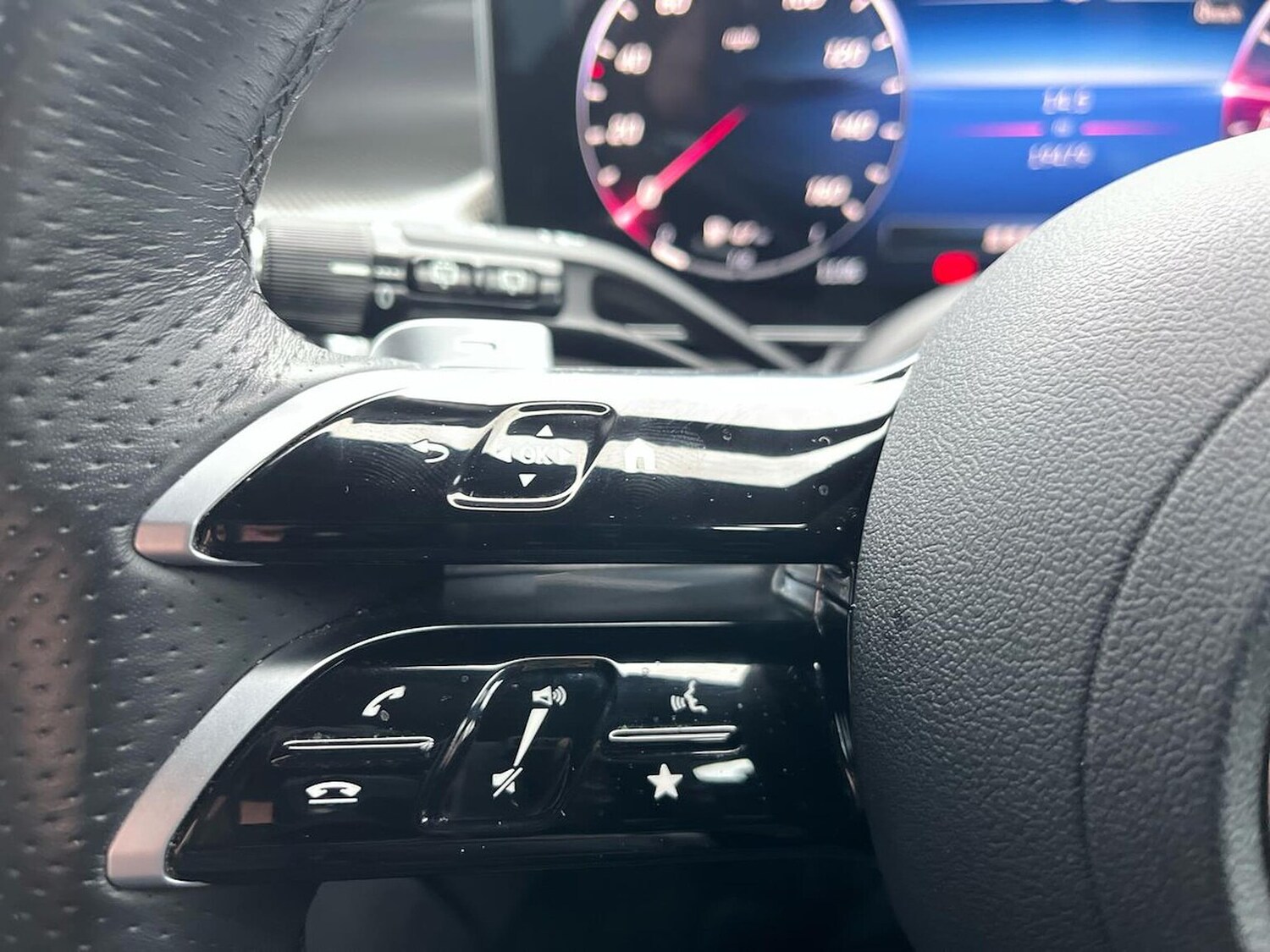 Used Mercedes-Benz GLC 2024 for sale - 76577218: Photo 28