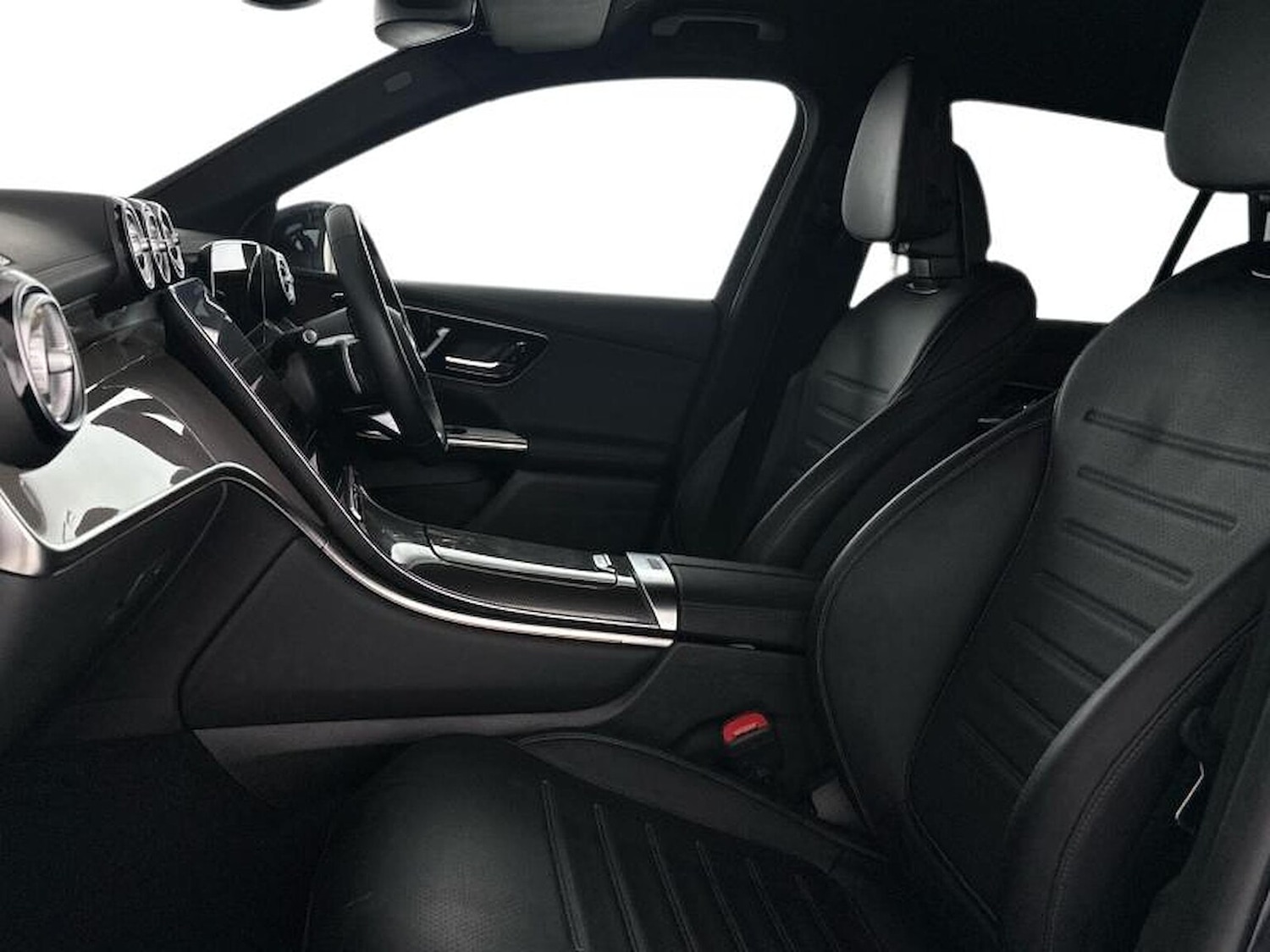 Used Mercedes-Benz GLC 2024 for sale - 76577218: Photo 3