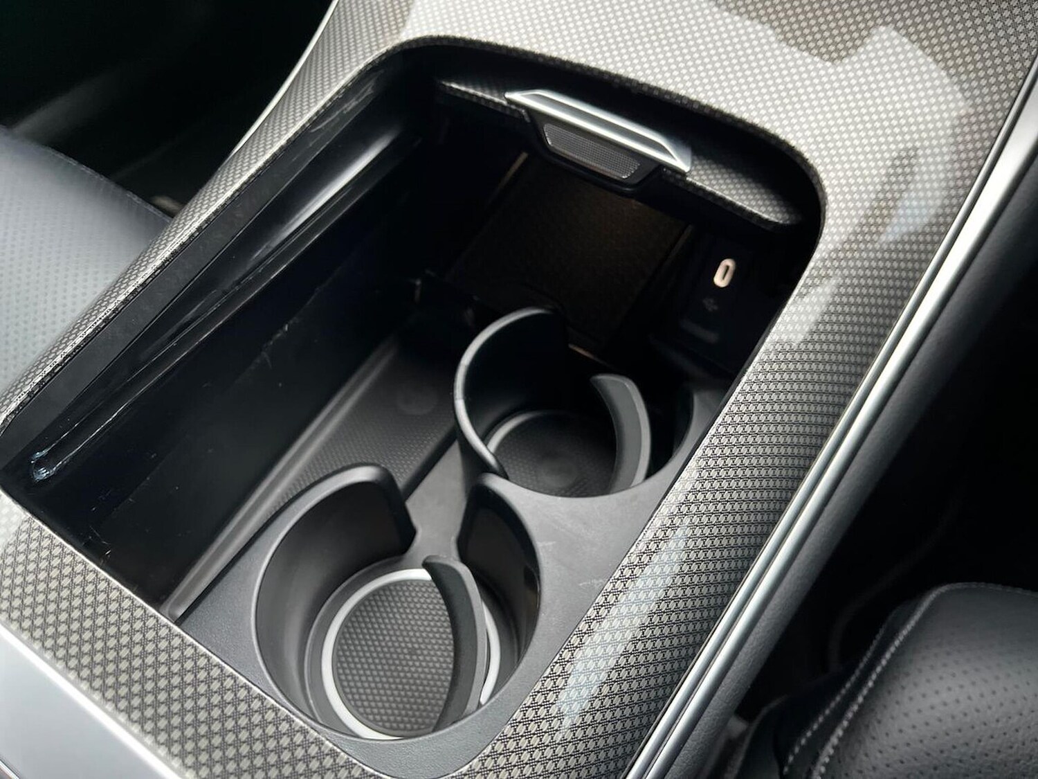 Used Mercedes-Benz GLC 2024 for sale - 76577218: Photo 34