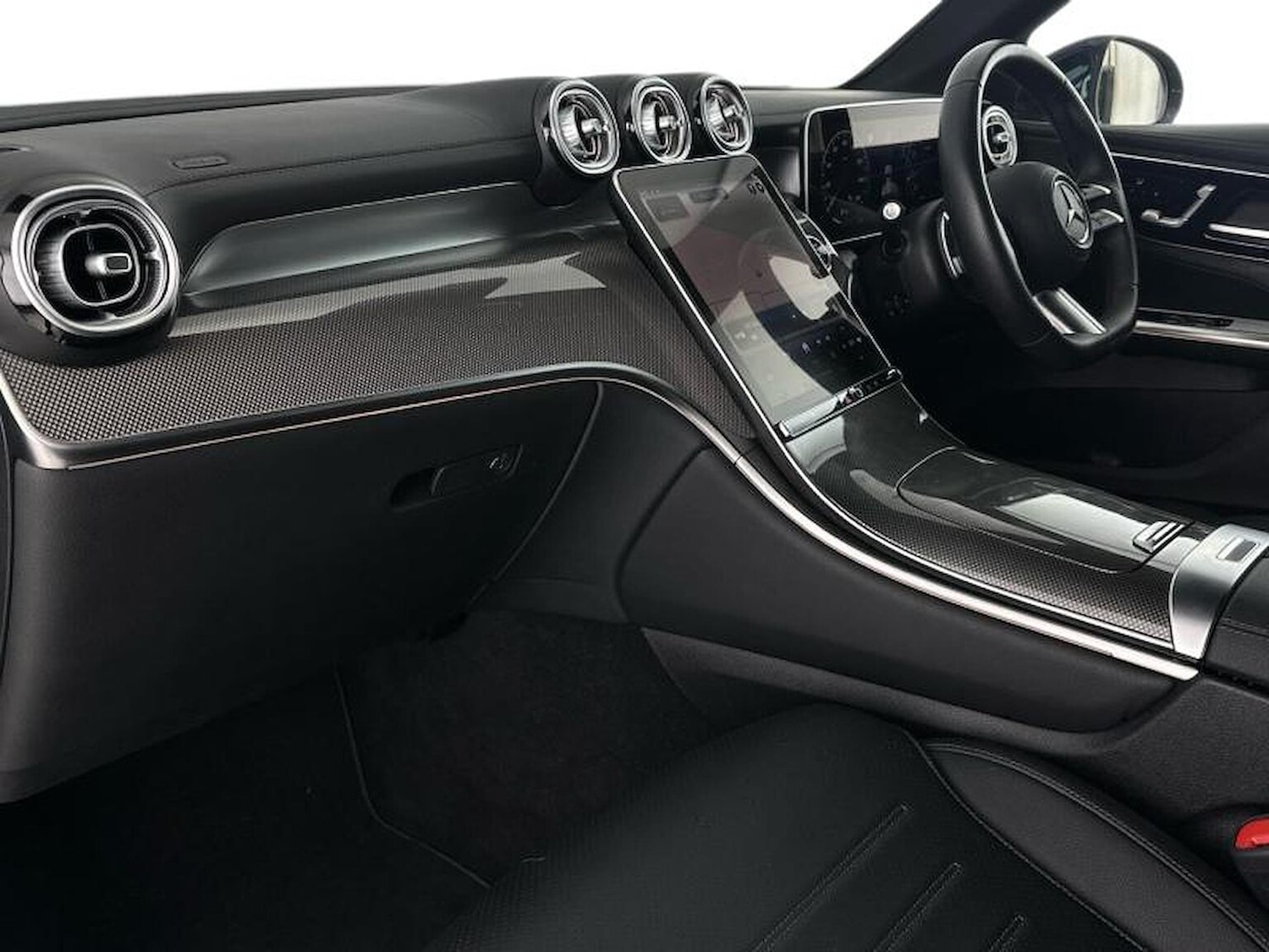 Used Mercedes-Benz GLC 2024 for sale - 76577218: Photo 5