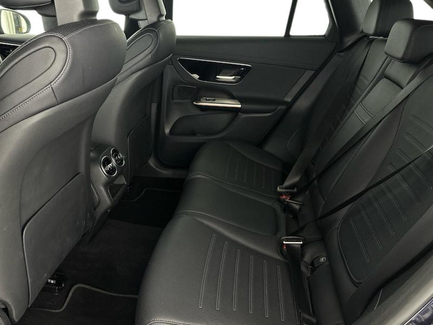 Used Mercedes-Benz GLC 2024 for sale - 76577218: Photo 8