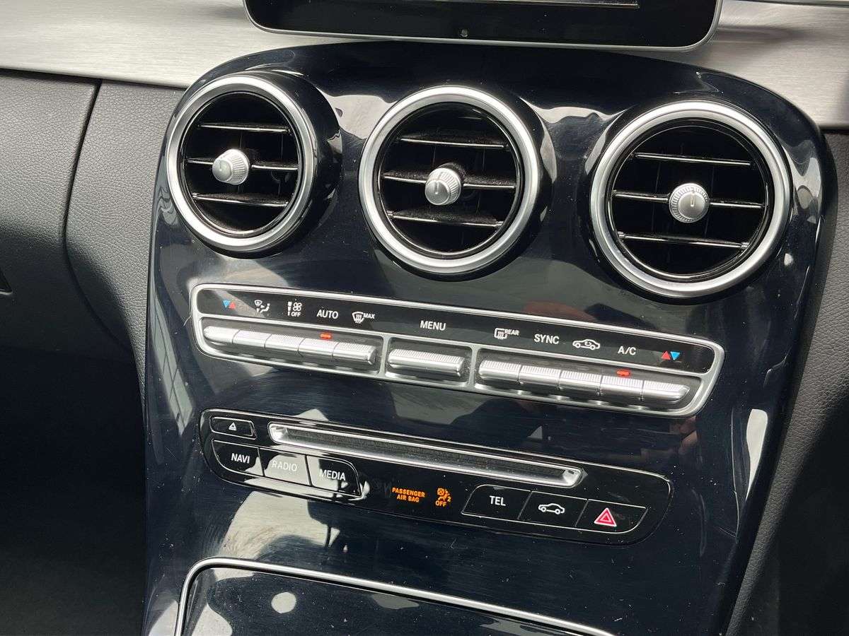 Used Mercedes-Benz C Class 2019 for sale - 78195989: Photo 12
