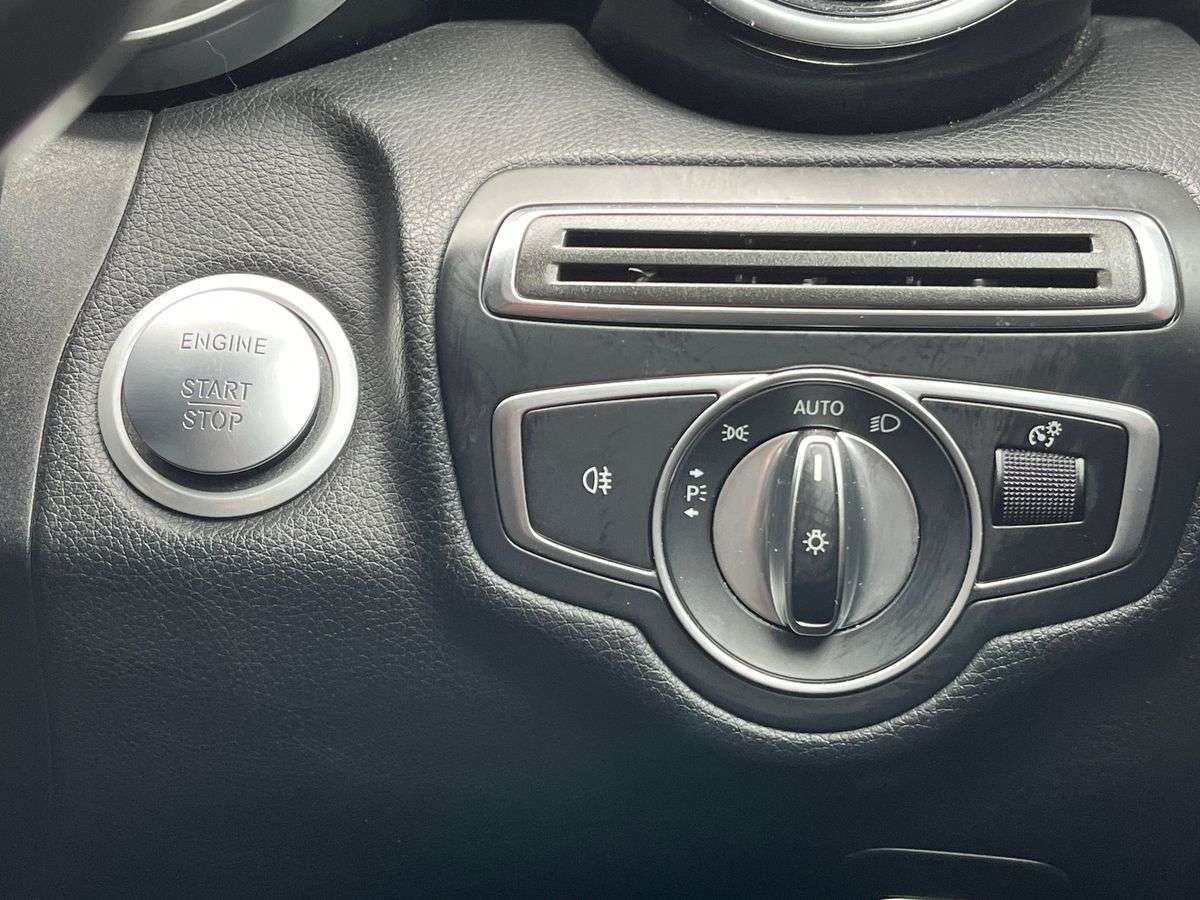 Used Mercedes-Benz C Class 2019 for sale - 78195989: Photo 22