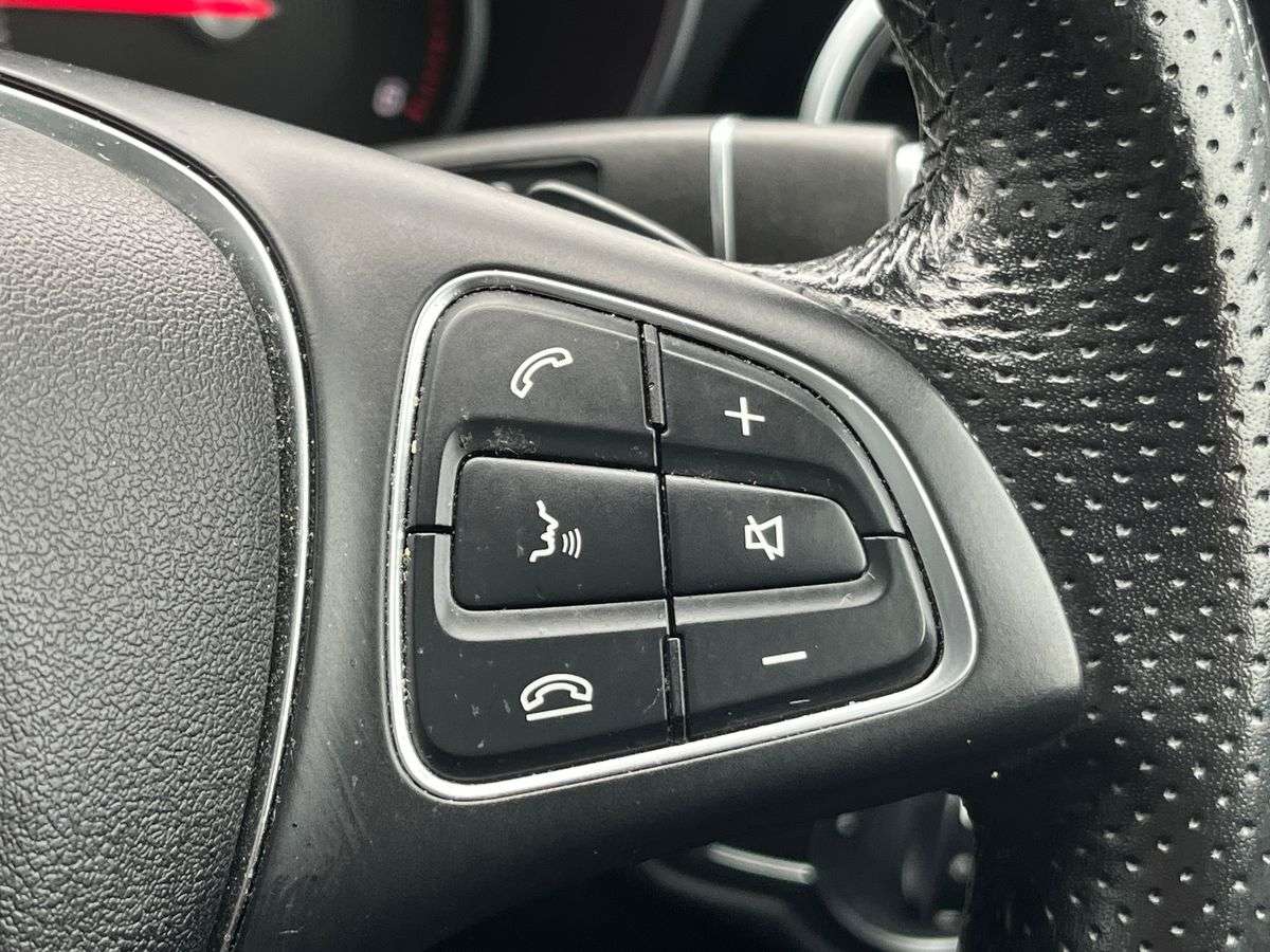 Used Mercedes-Benz C Class 2019 for sale - 78195989: Photo 27