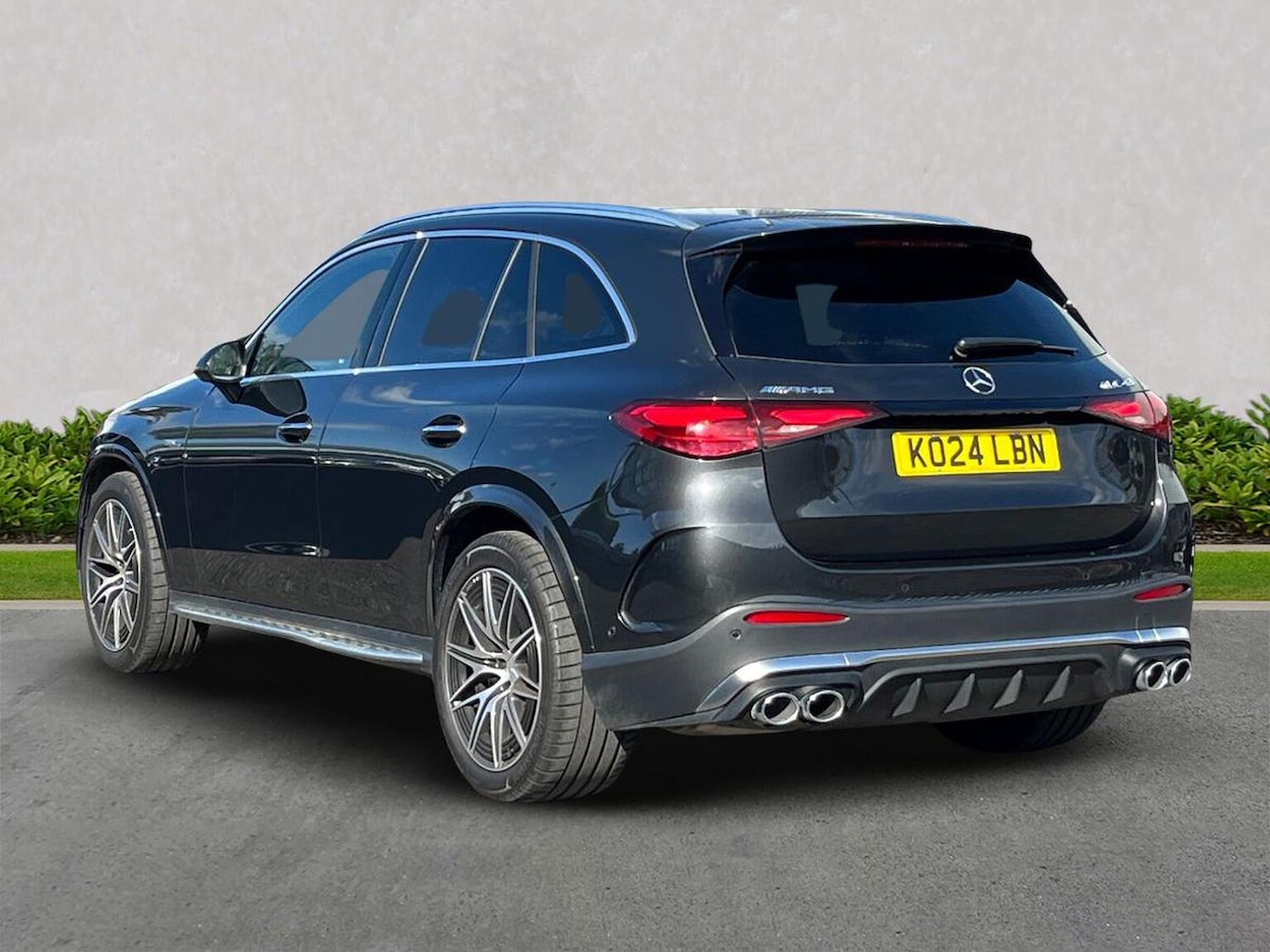 Used Mercedes-Benz GLC 2024 for sale - 76114282: Photo 2