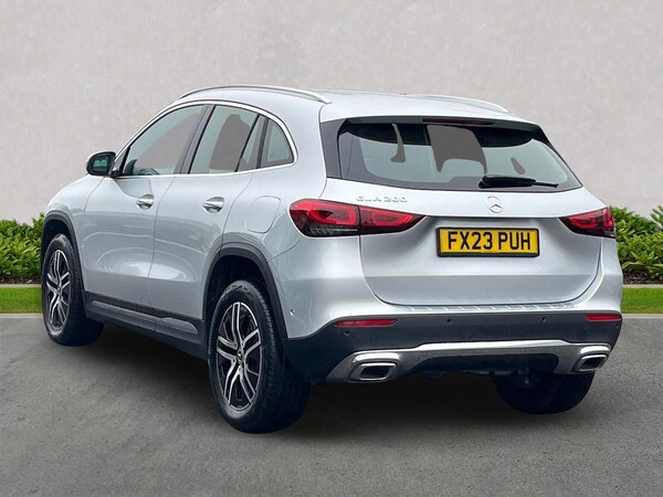 Used Mercedes-Benz GLA 2023 for sale - 76257843: Photo 2