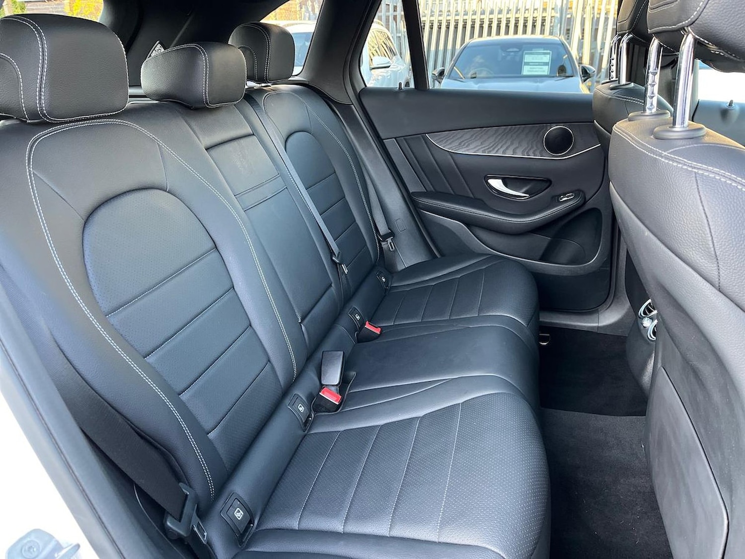Used Mercedes-Benz GLC 2018 for sale - 76127235: Photo 16