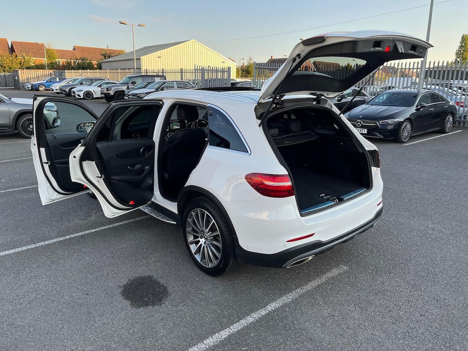 Used Mercedes-Benz GLC 2018 for sale - 76127235: Photo 40
