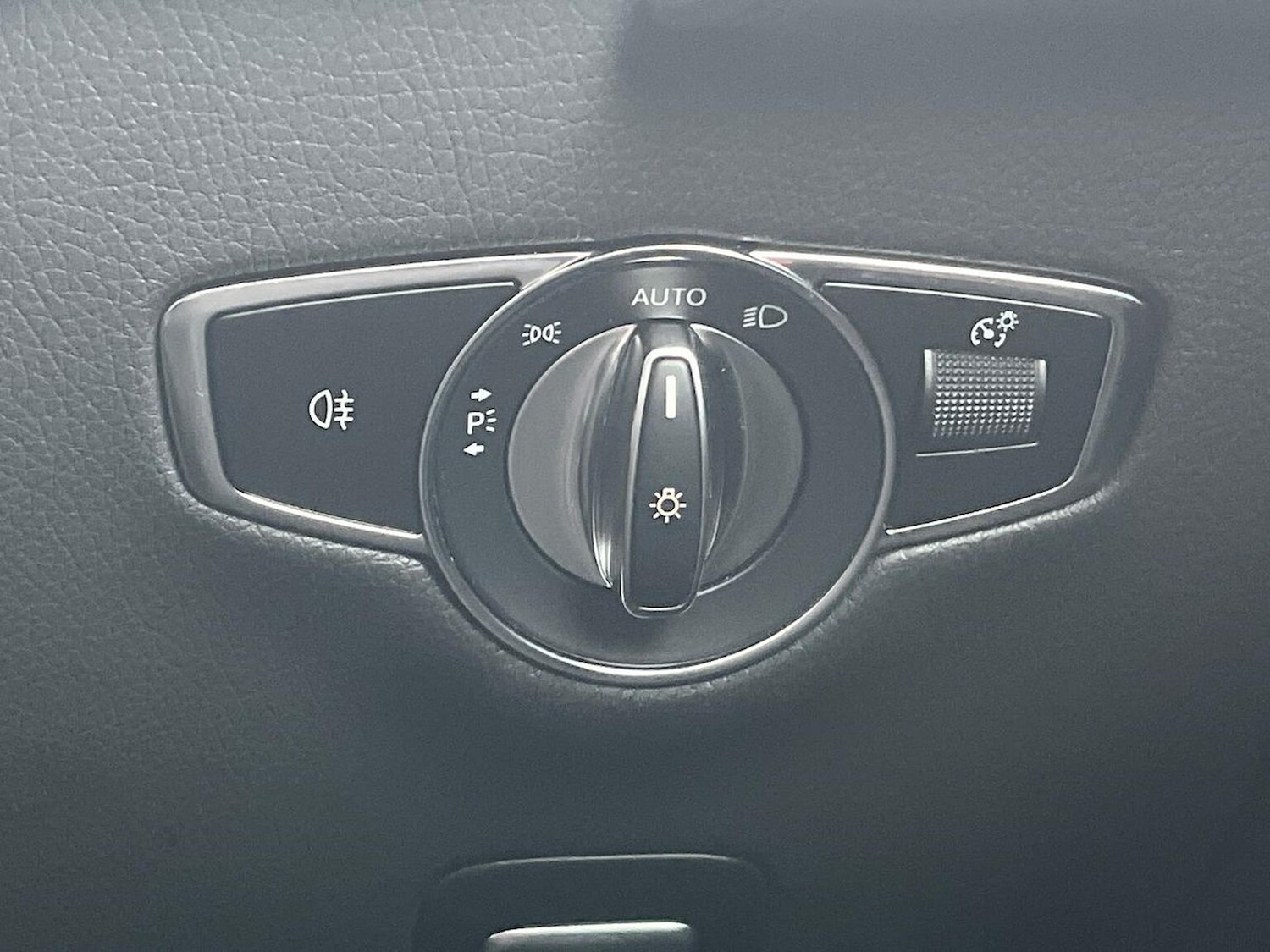 Used Mercedes-Benz EQC 2023 for sale - 76859170: Photo 23