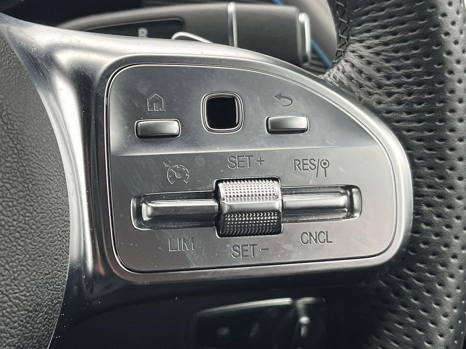 Used Mercedes-Benz EQC 2023 for sale - 76859170: Photo 28