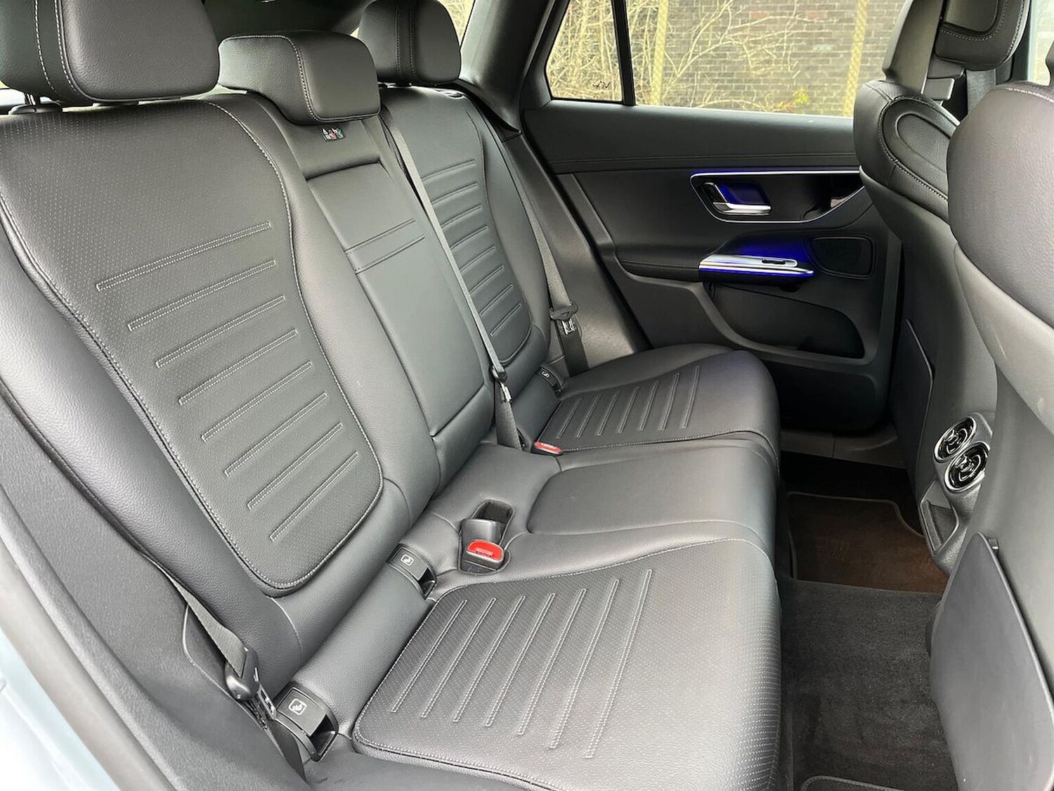 Used Mercedes-Benz GLC 2023 for sale - 76471005: Photo 17