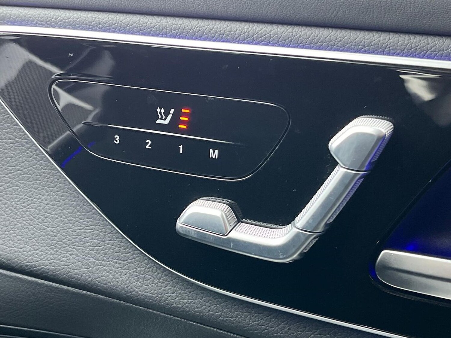 Used Mercedes-Benz GLC 2023 for sale - 76471005: Photo 31