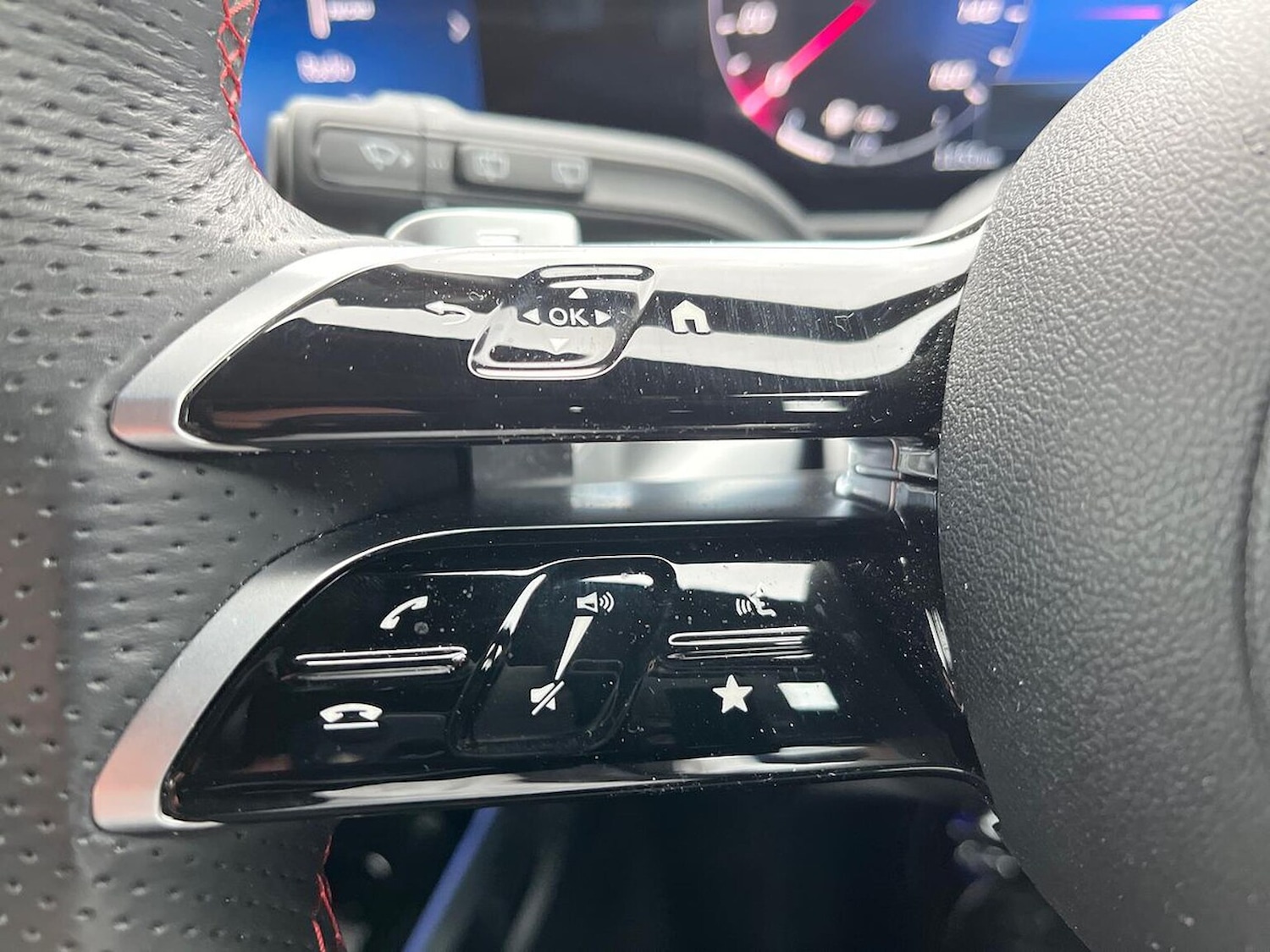 Used Mercedes-Benz GLB 2024 for sale - 76353610: Photo 26