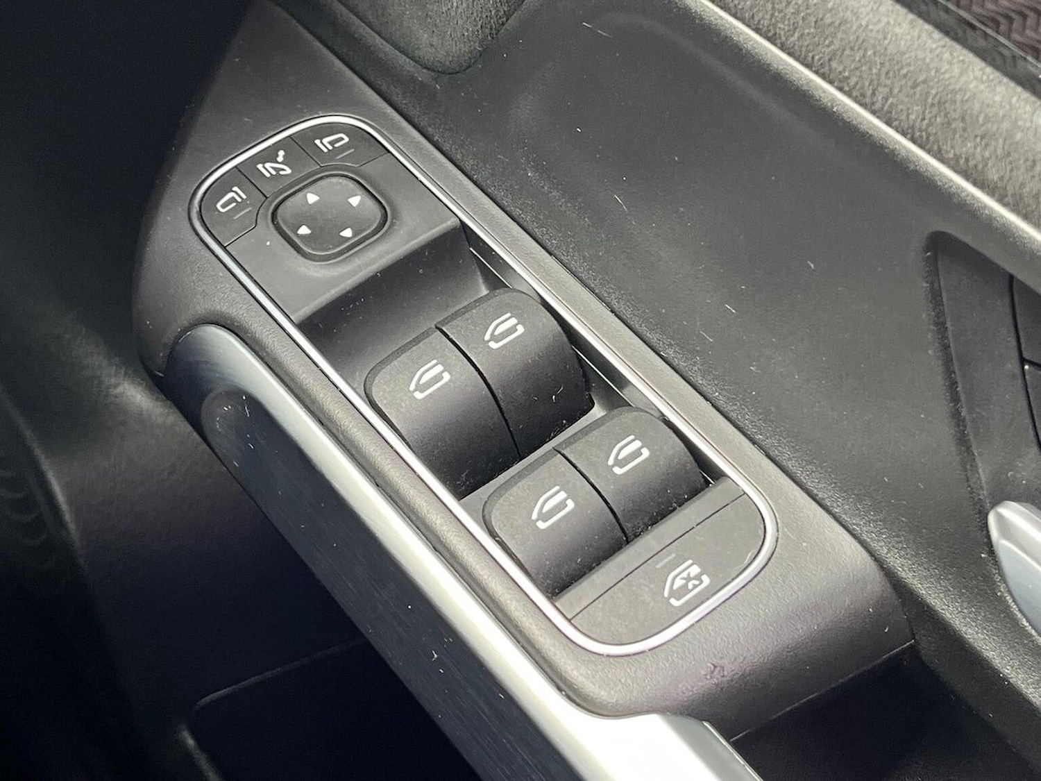 Used Mercedes-Benz GLB 2024 for sale - 76396953: Photo 21