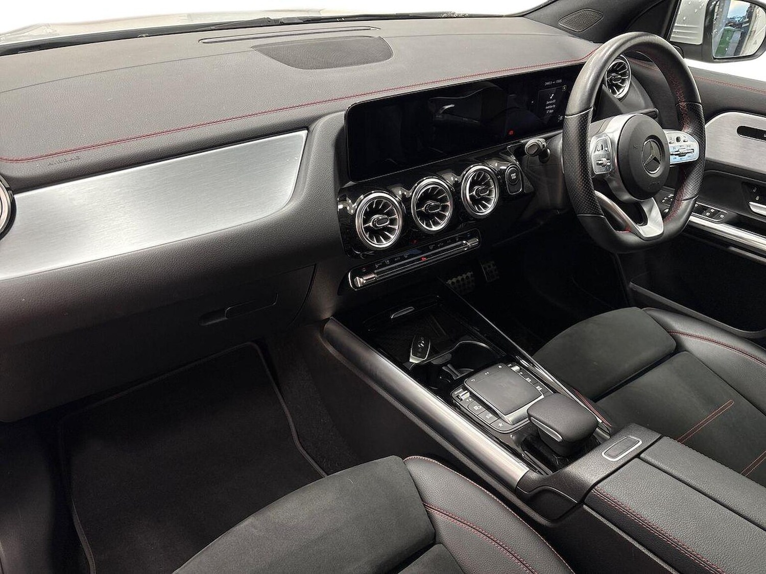 Used Mercedes-Benz EQA 2021 for sale - 76605519: Photo 3