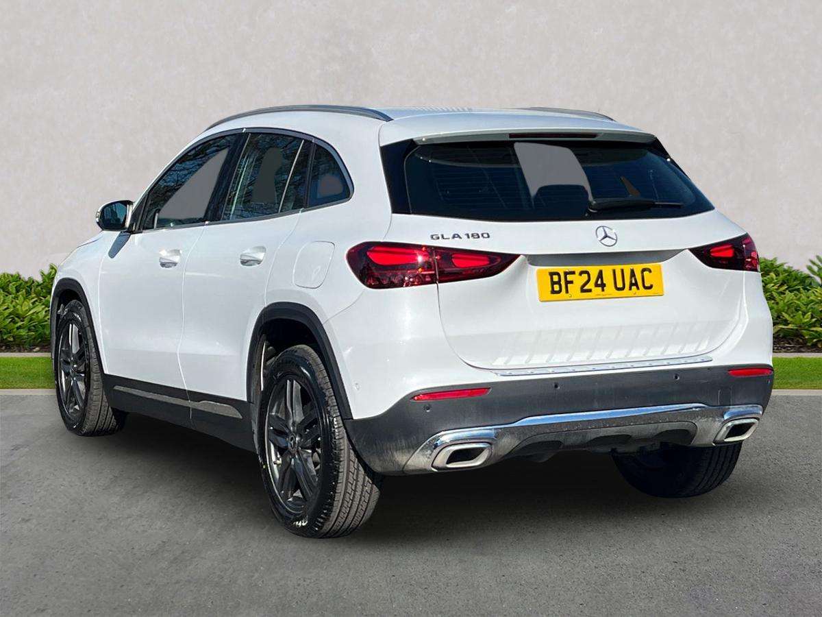 Used Mercedes-Benz GLA 2024 for sale - 78196279: Photo 2