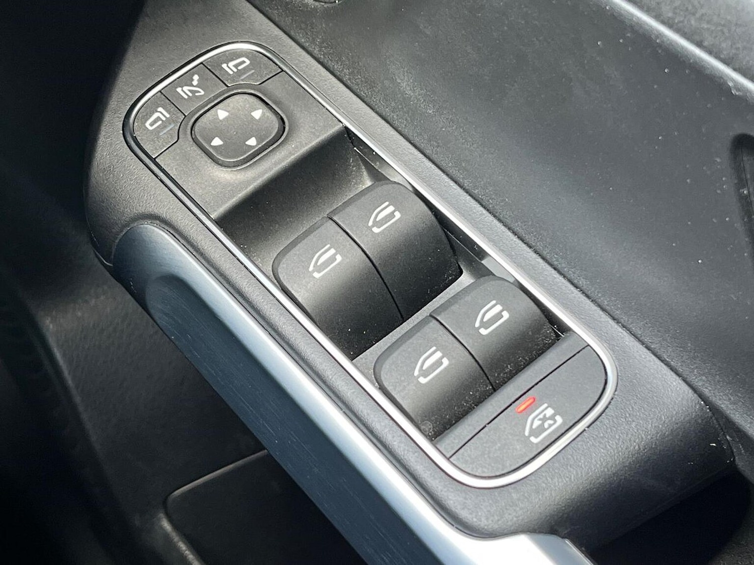 Used Mercedes-Benz EQB 2025 for sale - 76142994: Photo 21