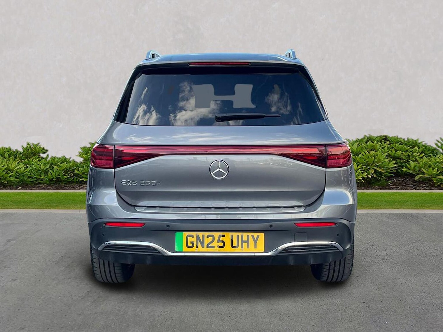 Used Mercedes-Benz EQB 2025 for sale - 76142994: Photo 4