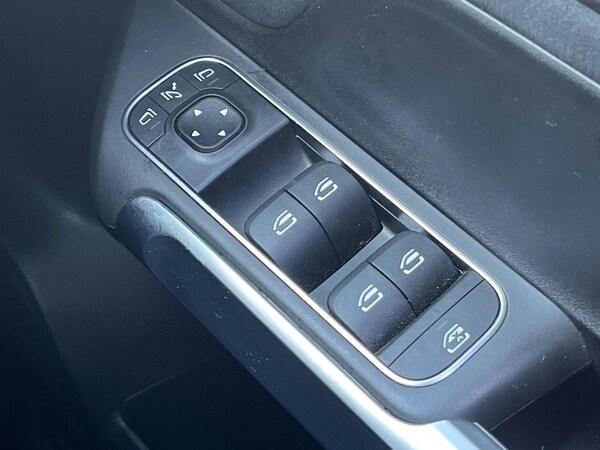 Used Mercedes-Benz GLB 2023 for sale - 76187164: Photo 21