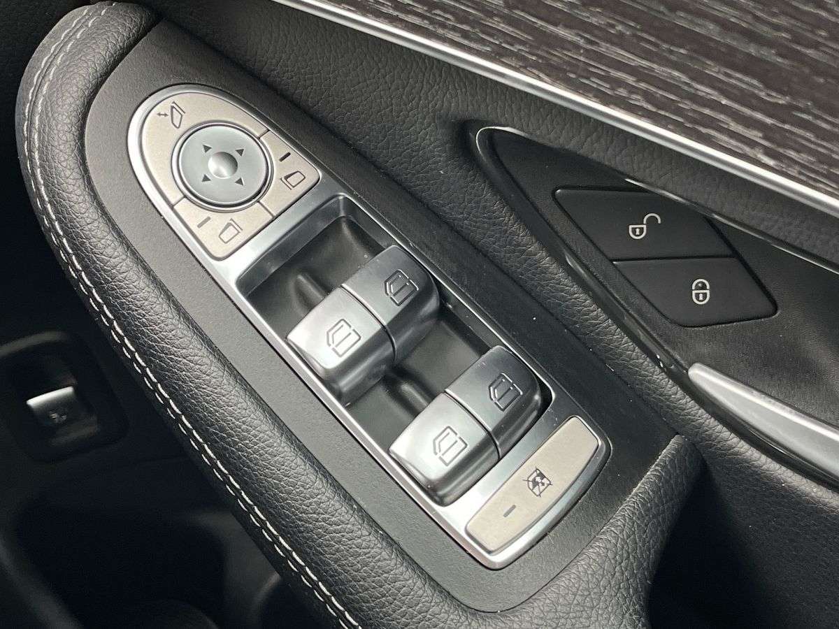 Used Mercedes-Benz GLC 2020 for sale - 78196137: Photo 21