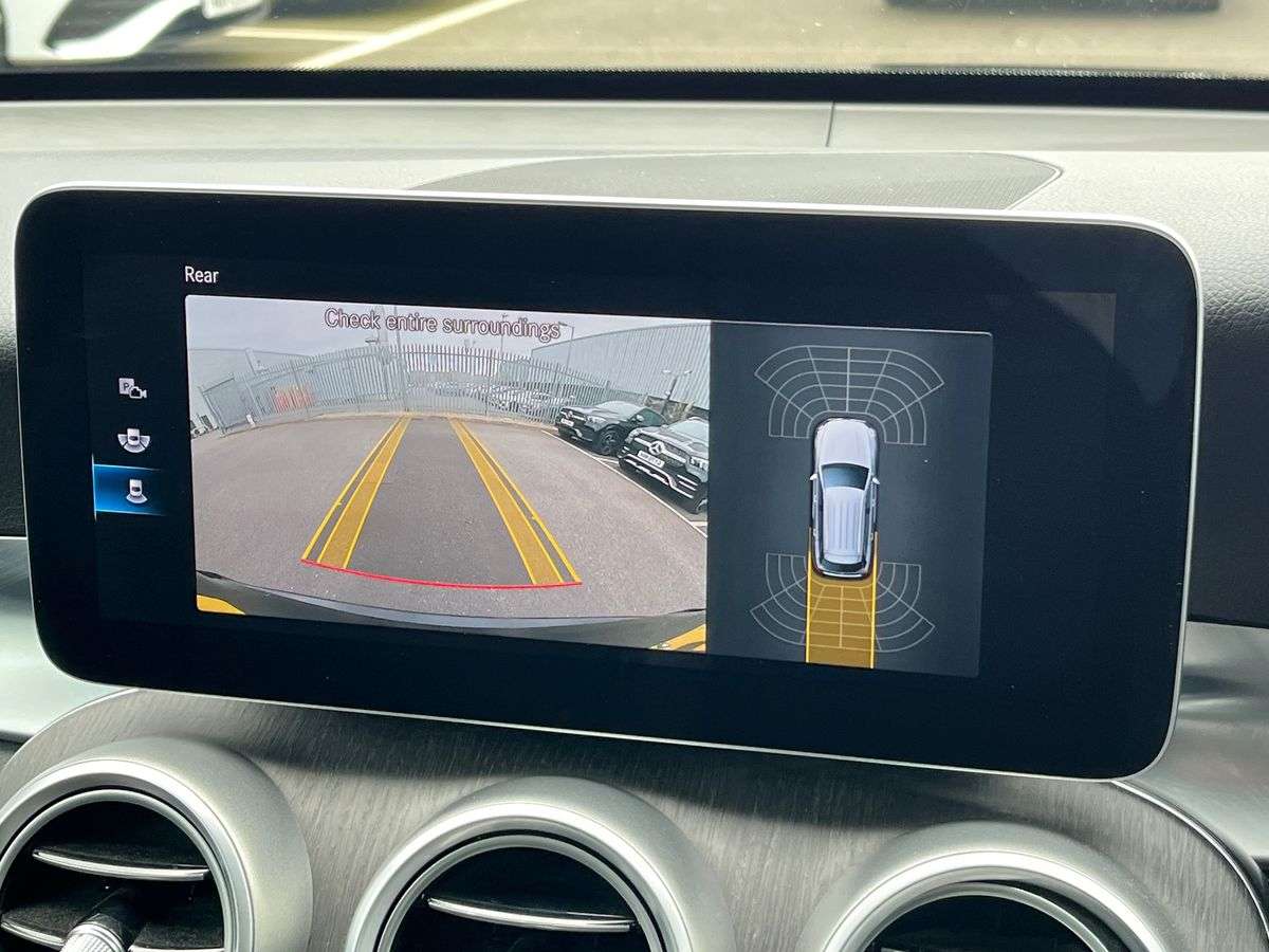 Used Mercedes-Benz GLC 2020 for sale - 78196137: Photo 23