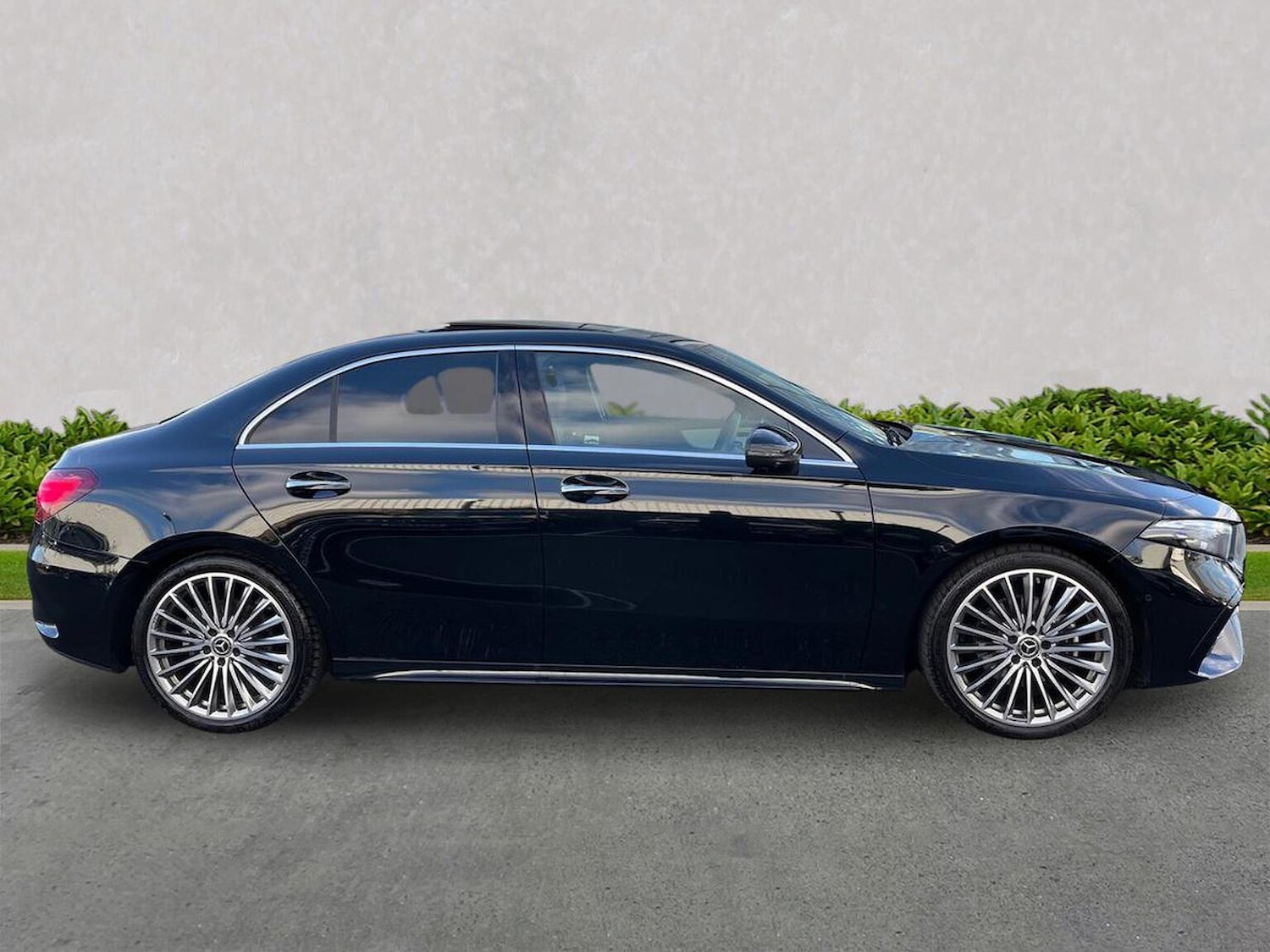 Used Mercedes-Benz A-Class 2024 for sale - 76565479: Photo 3