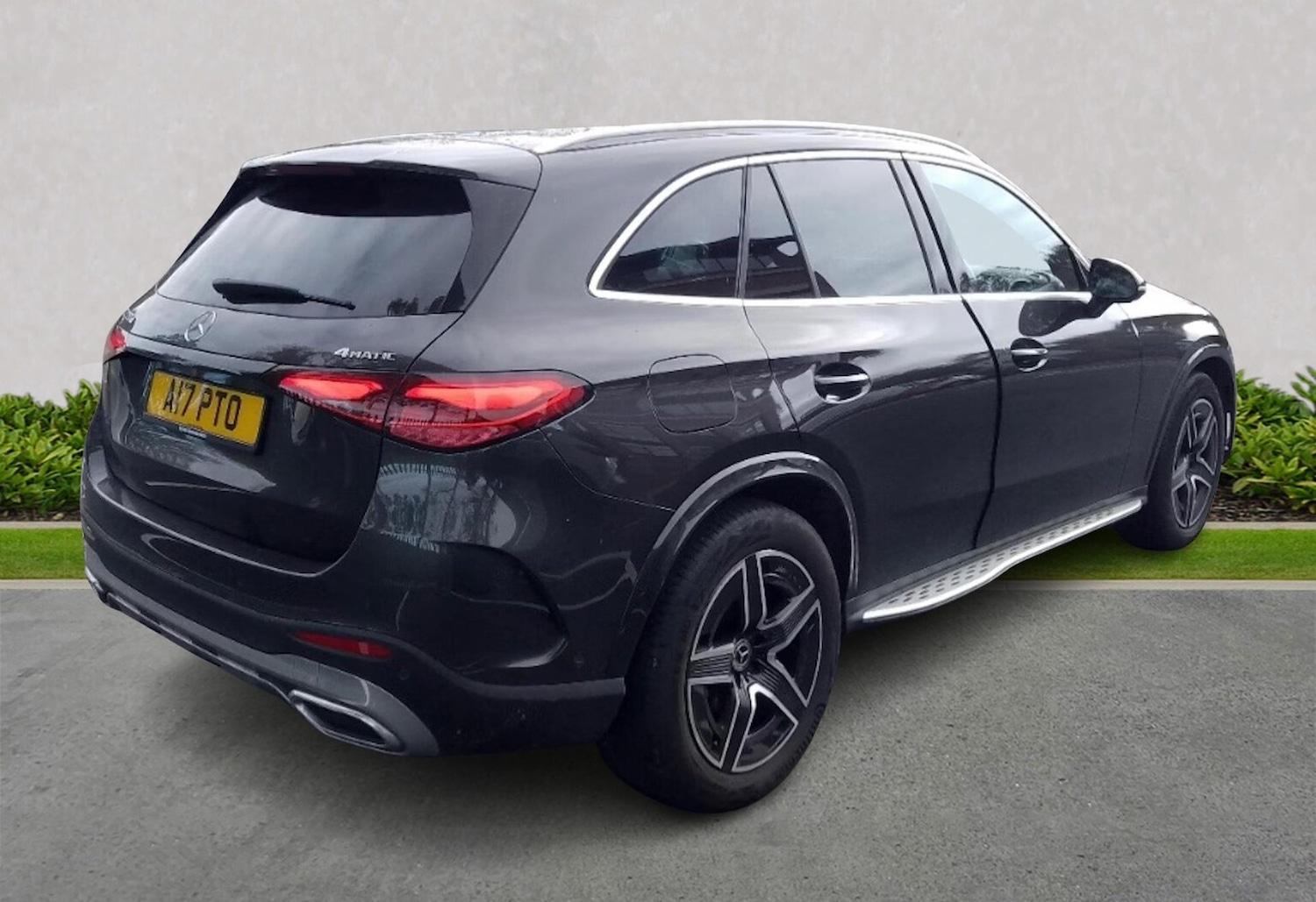 Used Mercedes-Benz GLC 2023 for sale - 76504919: Photo 2