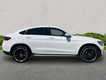 Used Mercedes-Benz GLC 2019 for sale - 79360003: Photo
