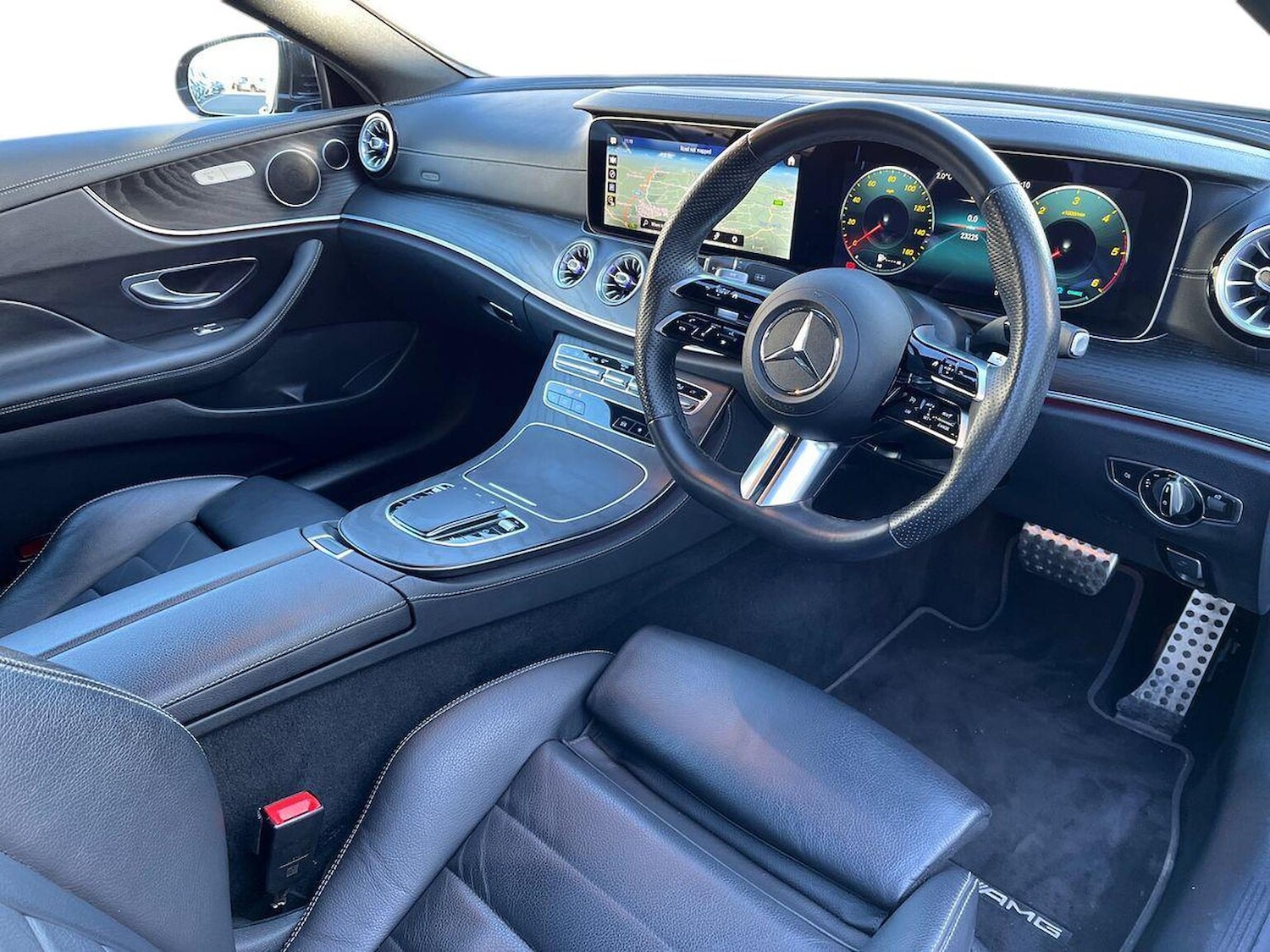 Used Mercedes-Benz E Class 2023 for sale - 76577209: Photo 17