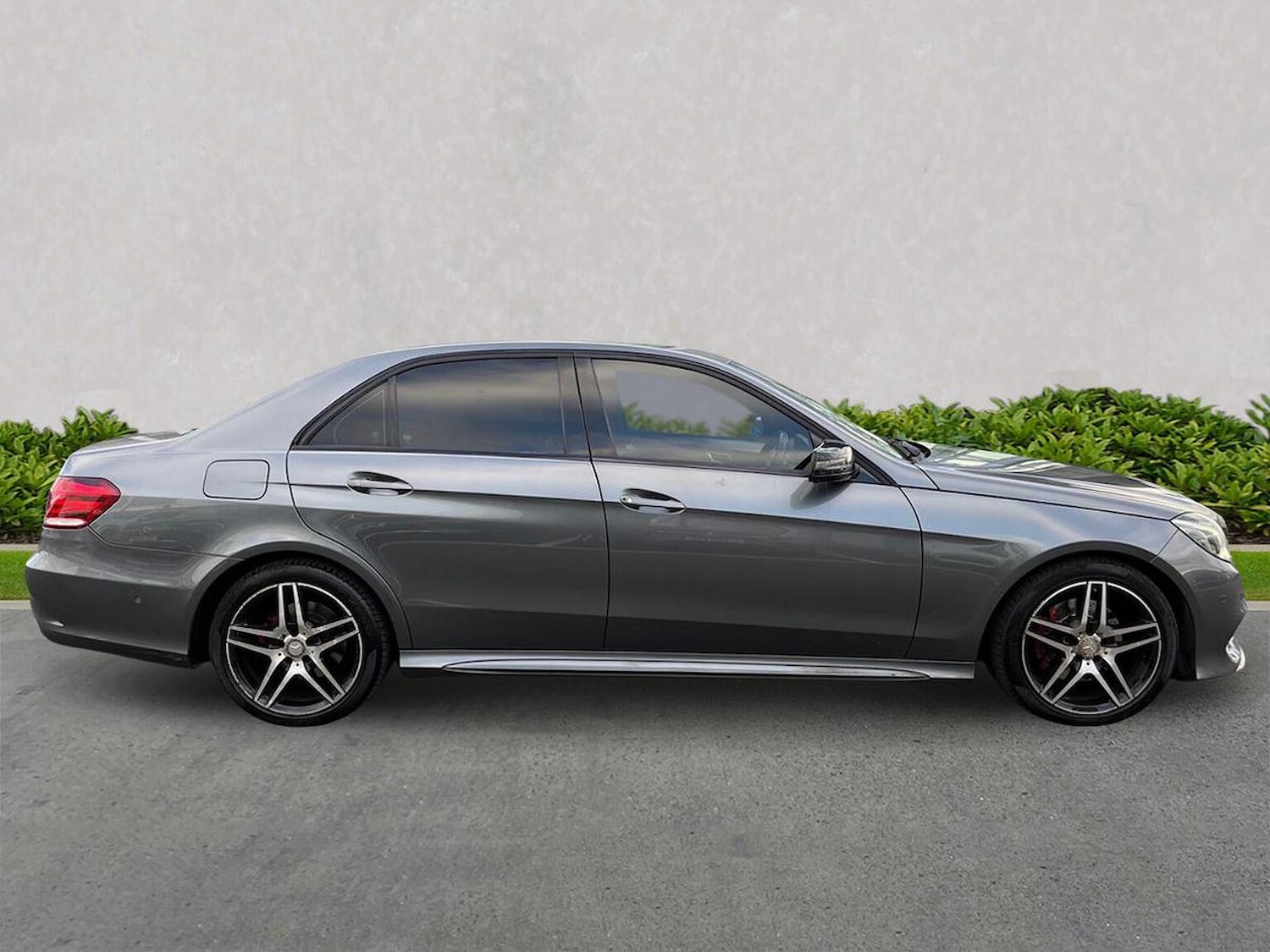 Used Mercedes-Benz E Class 2016 for sale - 76637674: Photo 3