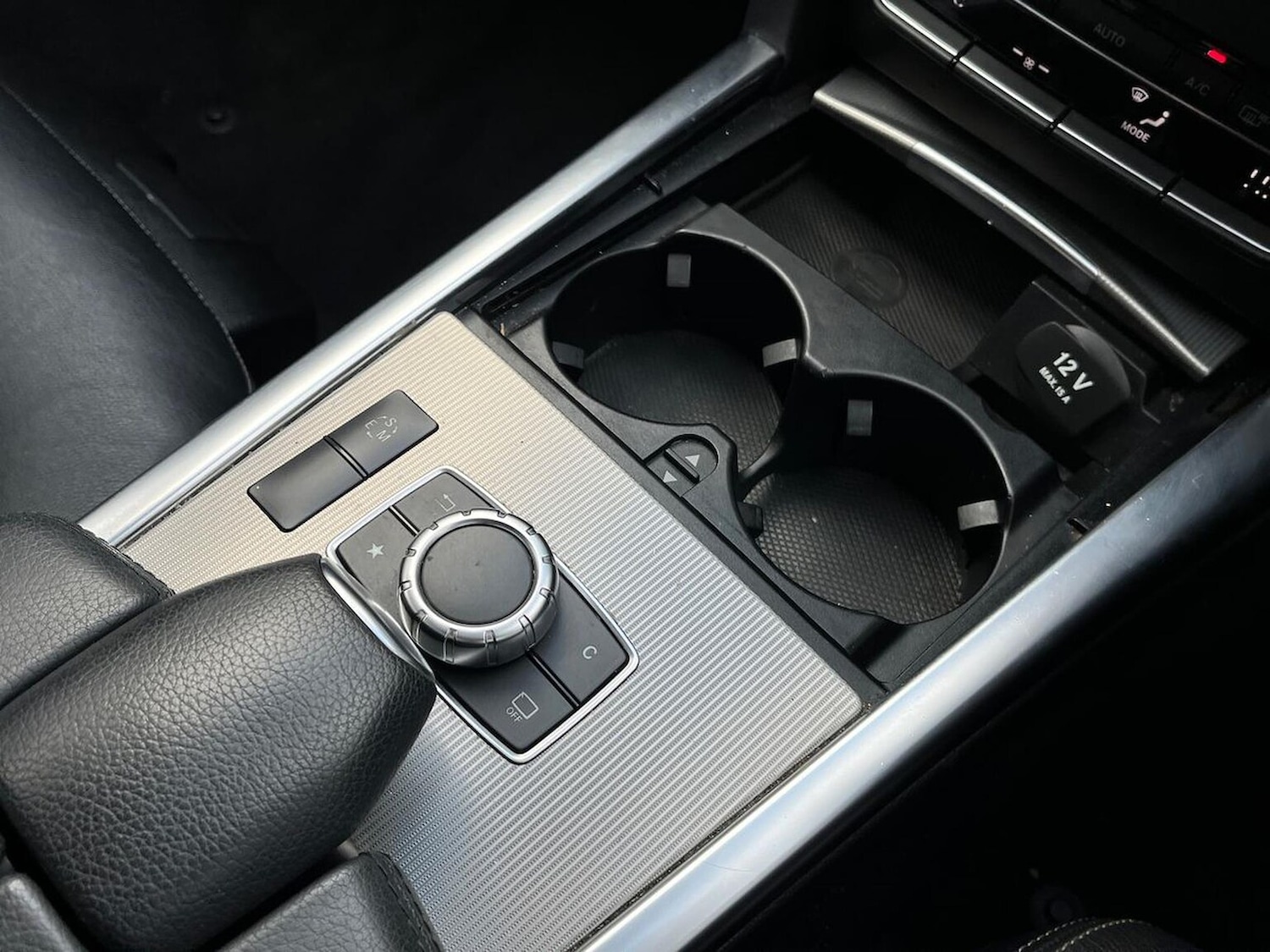 Used Mercedes-Benz E Class 2016 for sale - 76637674: Photo 32