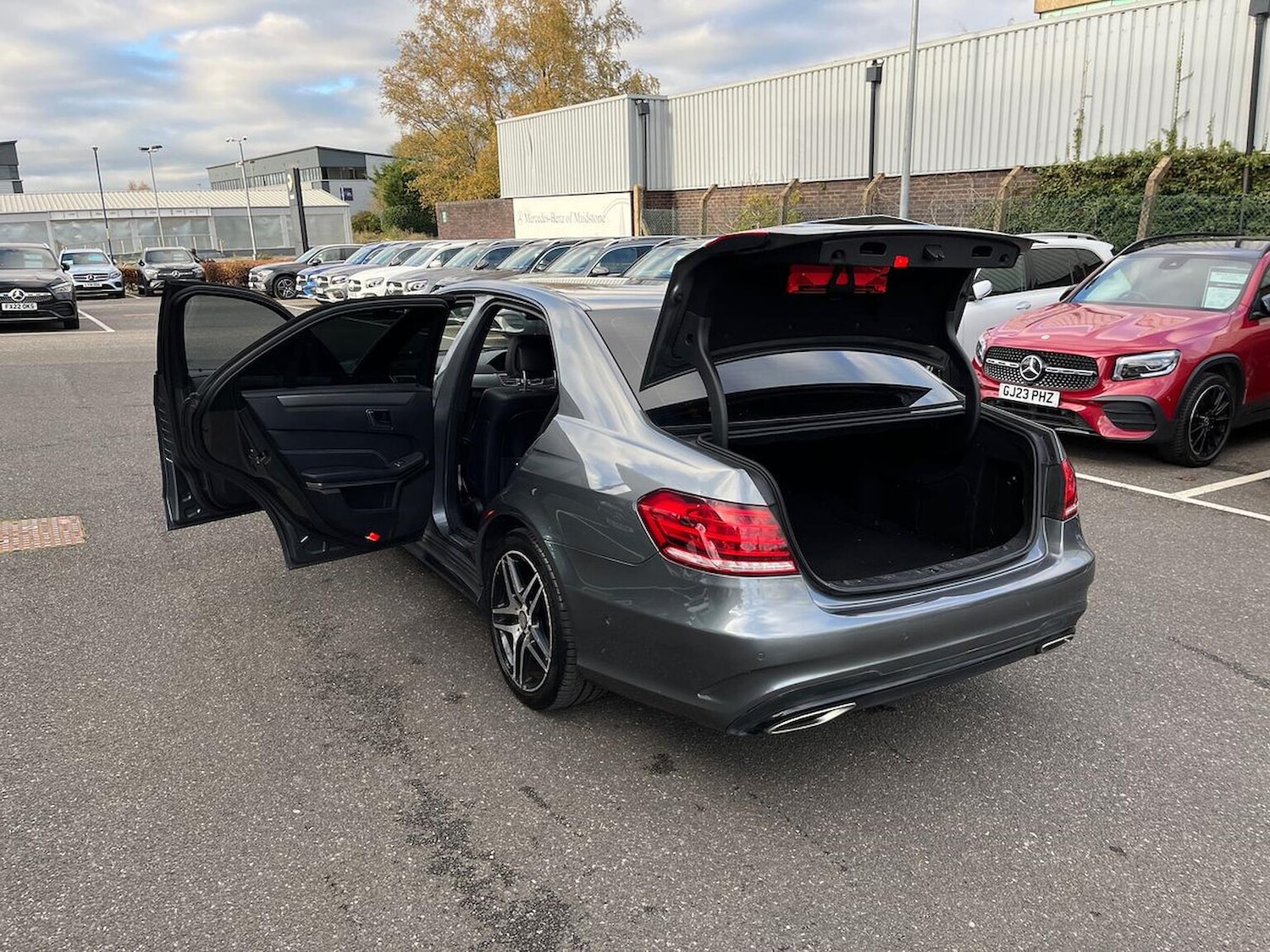 Used Mercedes-Benz E Class 2016 for sale - 76637674: Photo 40