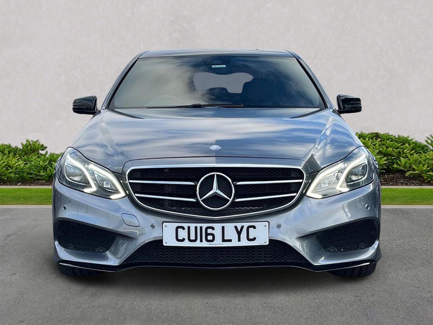 Used Mercedes-Benz E Class 2016 for sale - 76637674: Photo 5