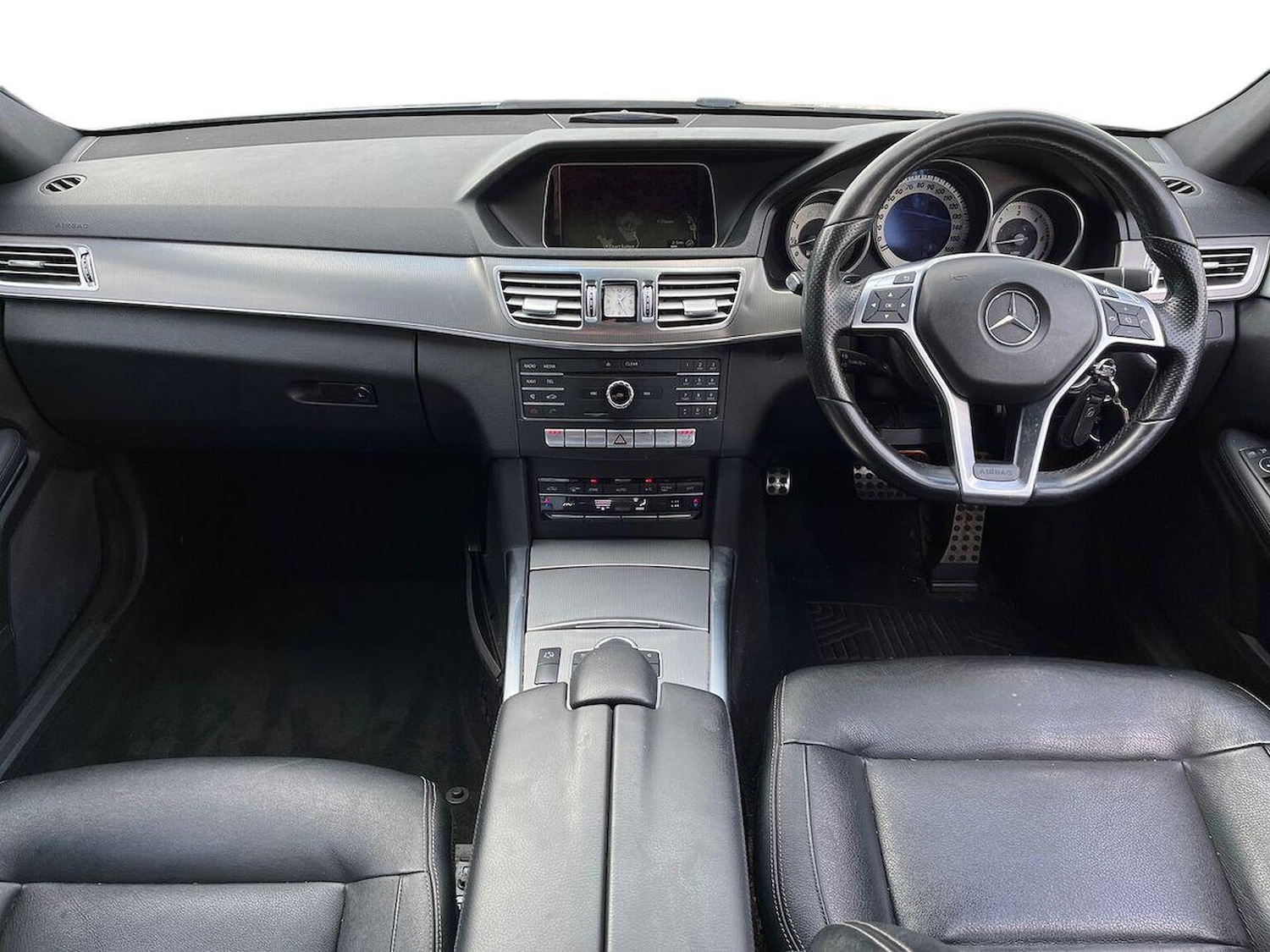 Used Mercedes-Benz E Class 2016 for sale - 76637674: Photo 8