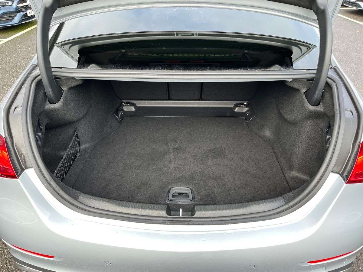 Used Mercedes-Benz C Class 2025 for sale - 78098350: Photo 17