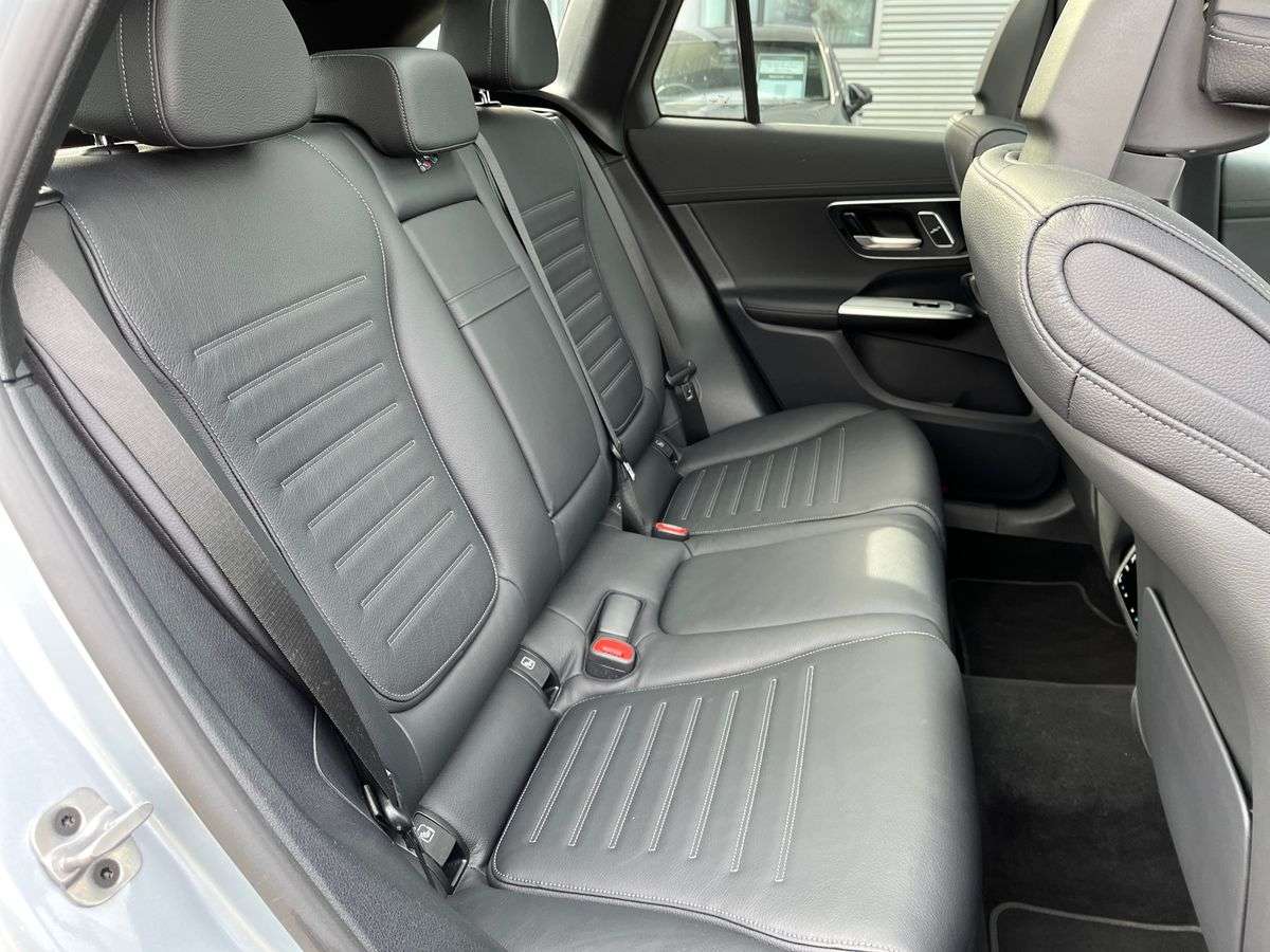 Used Mercedes-Benz GLC 2023 for sale - 78191792: Photo 16