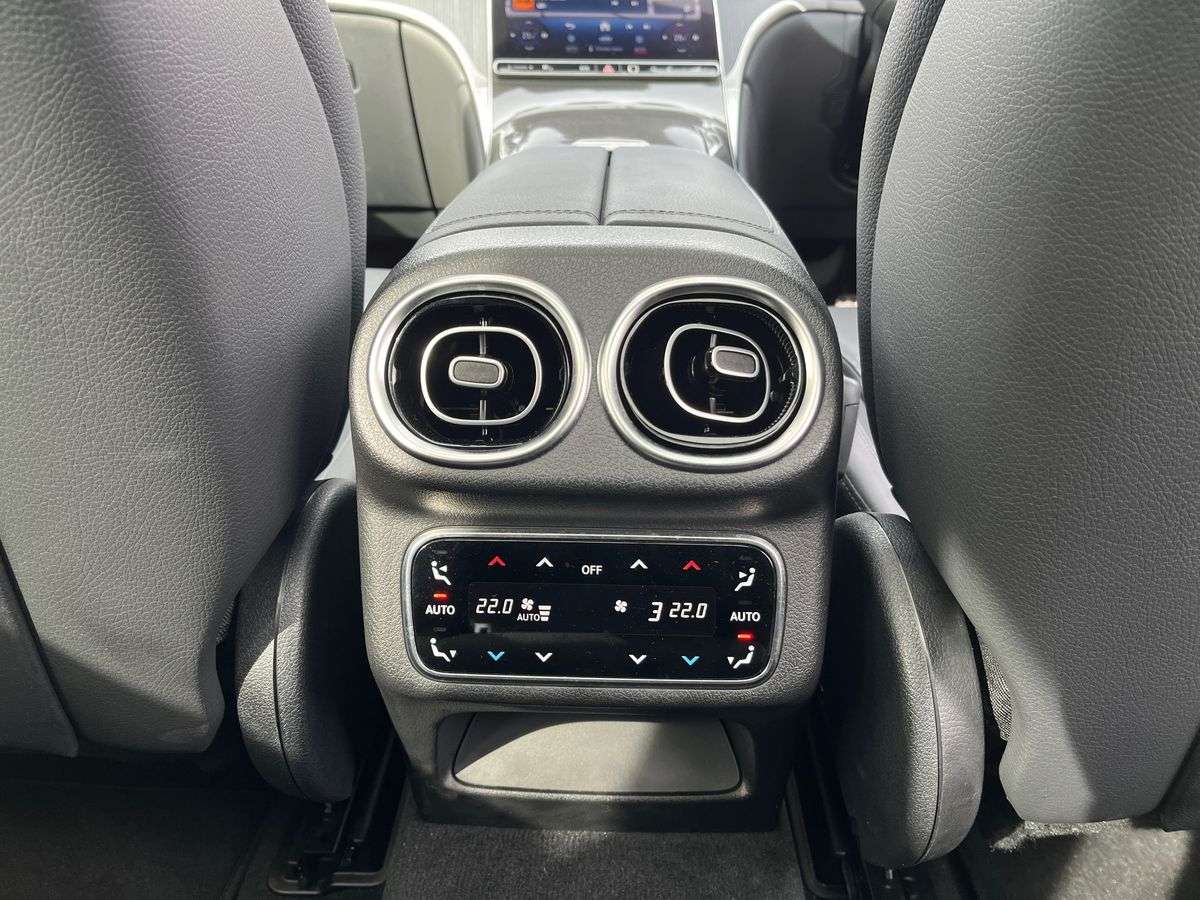 Used Mercedes-Benz GLC 2023 for sale - 78191792: Photo 32