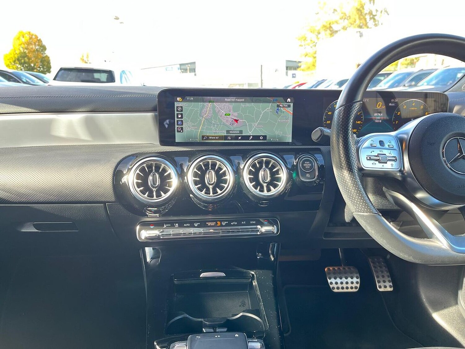 Used Mercedes-Benz CLA 2022 for sale - 76352547: Photo 13