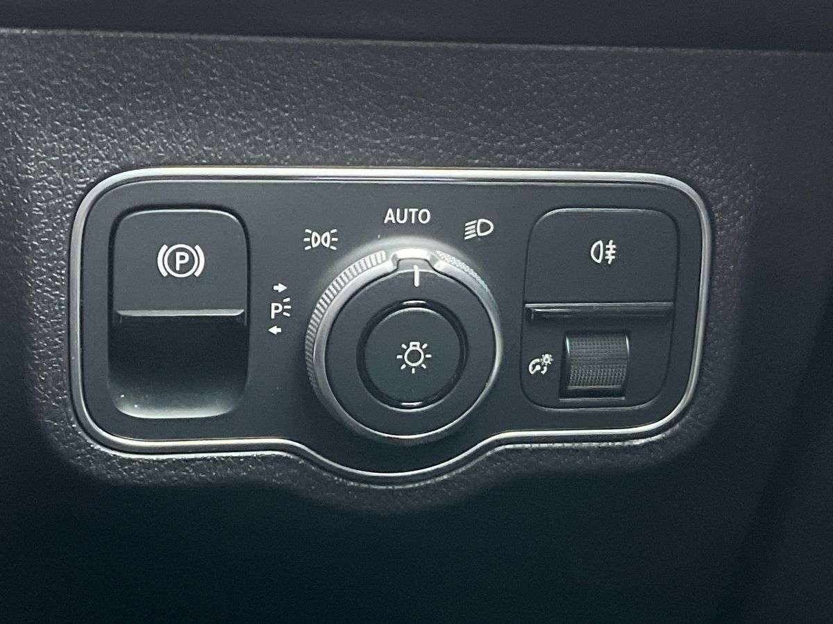 Used Mercedes-Benz GLB 2023 for sale - 78196021: Photo 22