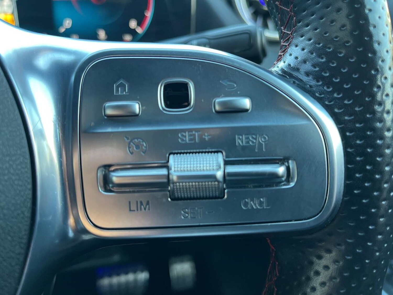 Used Mercedes-Benz GLA 2021 for sale - 76736673: Photo 27